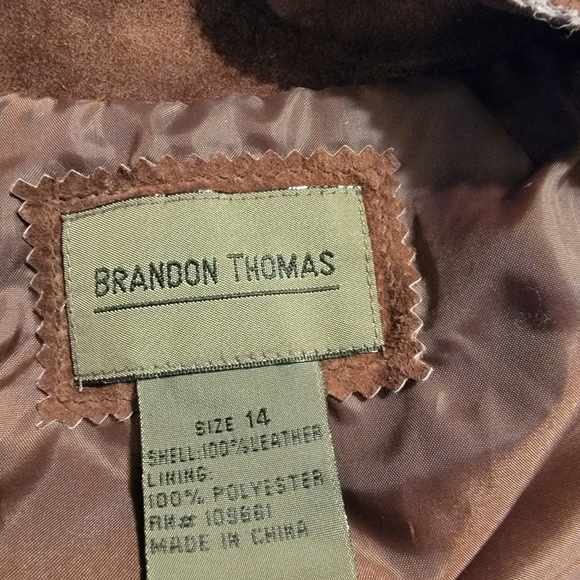 Brandon Thomas Brown Suede Skirt with Floral Detail - Picture 4 of 8